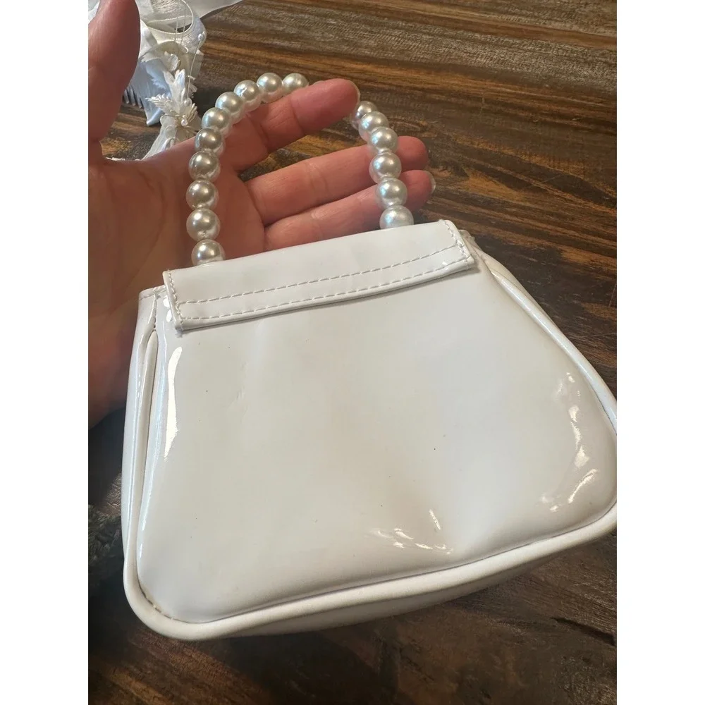 VTG. White Flower Crown Communion Accessory Set Floral Headpiece‎ & Pearl Purse